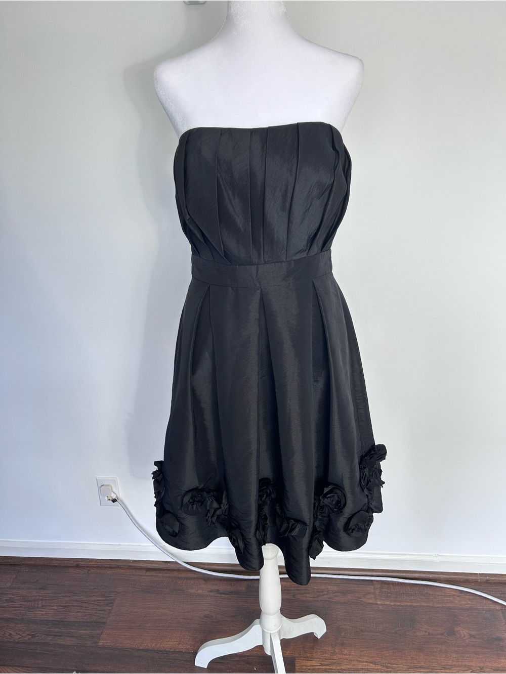 B2 Jasmine Strapless Black Pleated Cocktail Dress with Rosette Hem - US 14